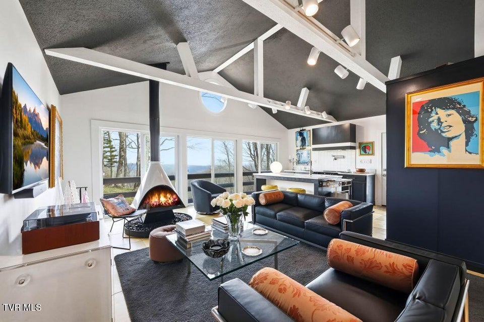 Photo #14: 195 Log Cabin Lane