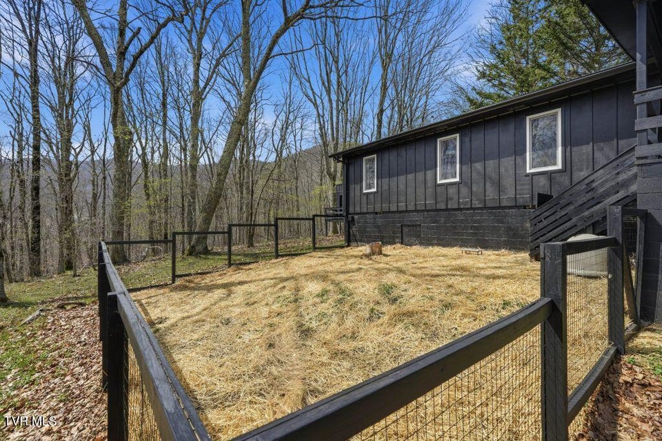 Photo #22: 195 Log Cabin Lane