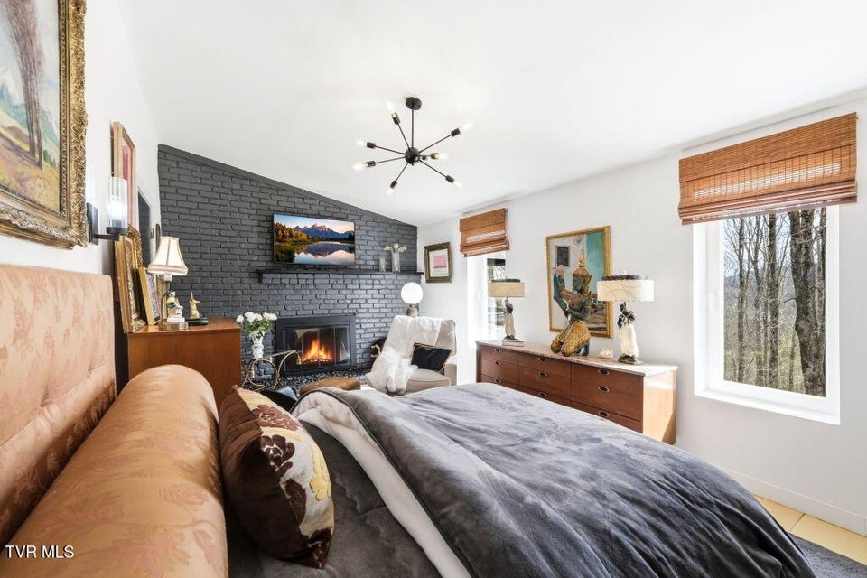 Photo #27: 195 Log Cabin Lane