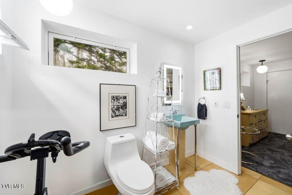 Photo #35: 195 Log Cabin Lane