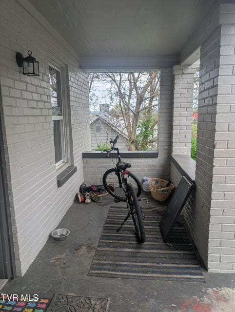 Photo #18: 627 Dixie Street