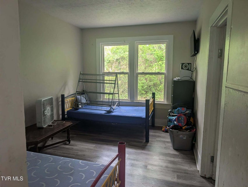 Photo #29: 627 Dixie Street