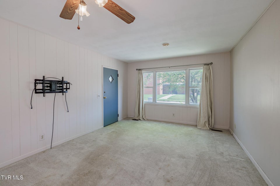 Photo #3: 1424 Sycamore Street