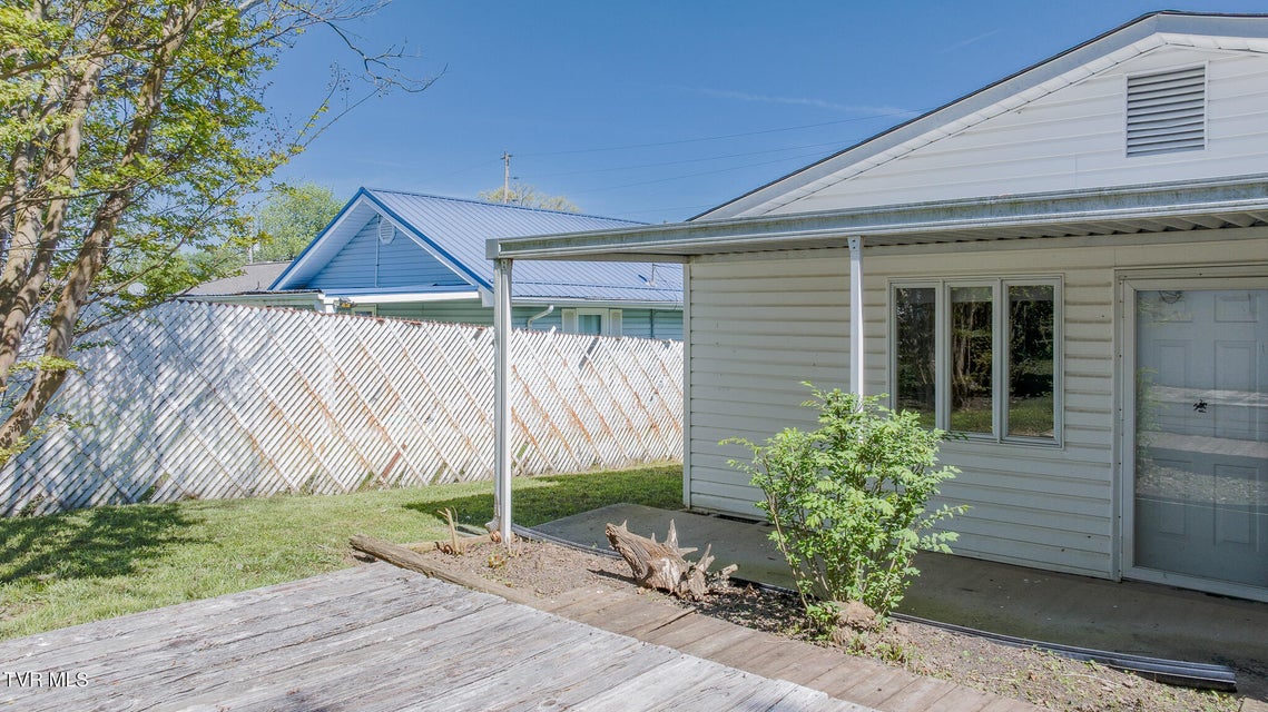 Photo #25: 1424 Sycamore Street