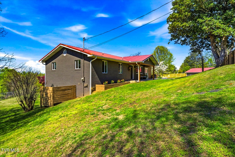 Photo #4: 1845 Bouldercrest Drive