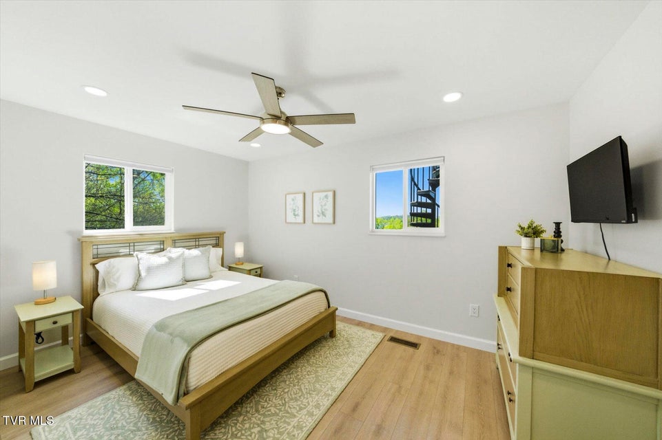 Photo #22: 1845 Bouldercrest Drive