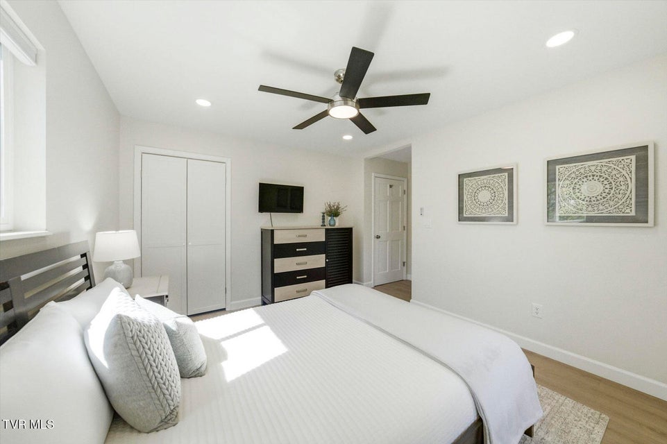 Photo #27: 1845 Bouldercrest Drive