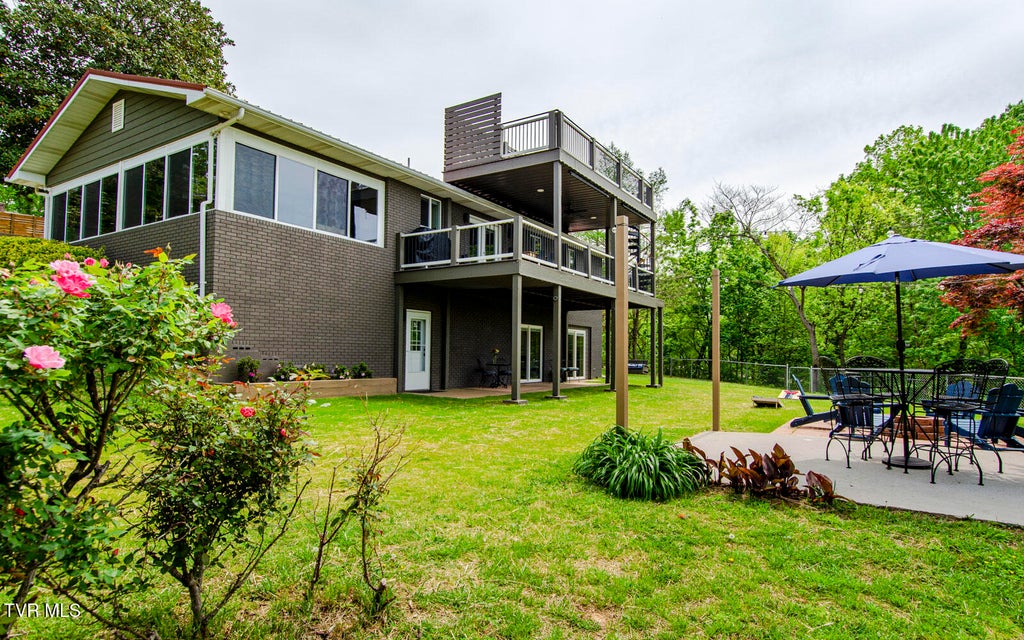 Photo #54: 1845 Bouldercrest Drive