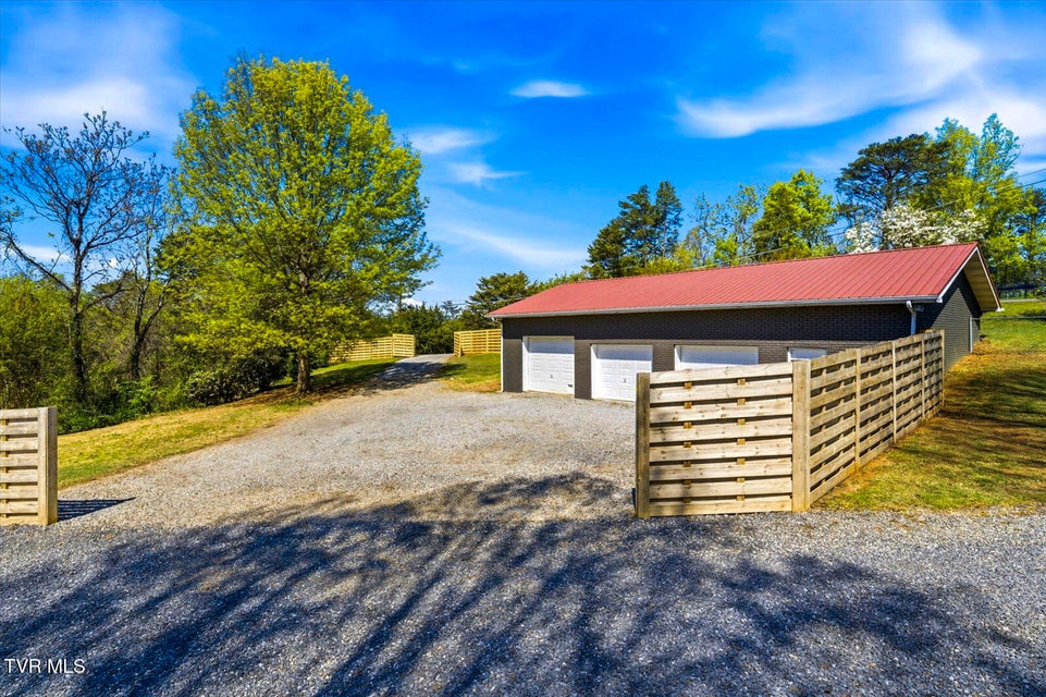 Photo #58: 1845 Bouldercrest Drive