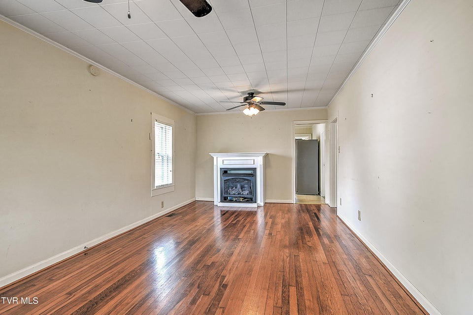 Photo #5: 1424 Bristol Caverns Highway