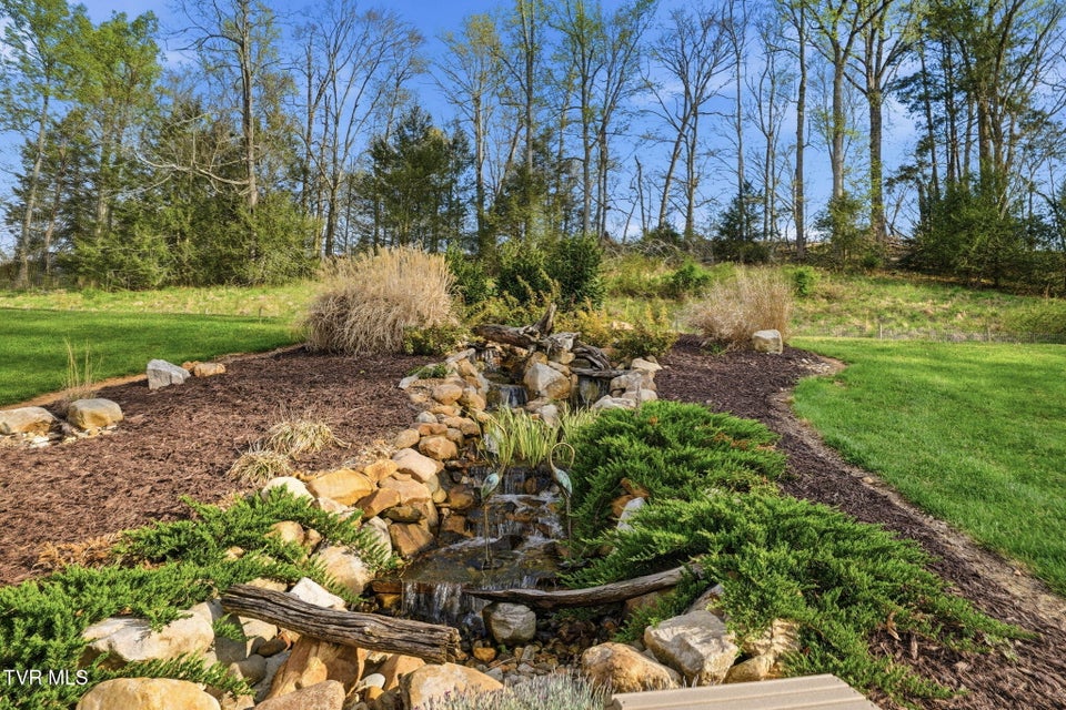 Photo #38: 4953 Weaver Pike