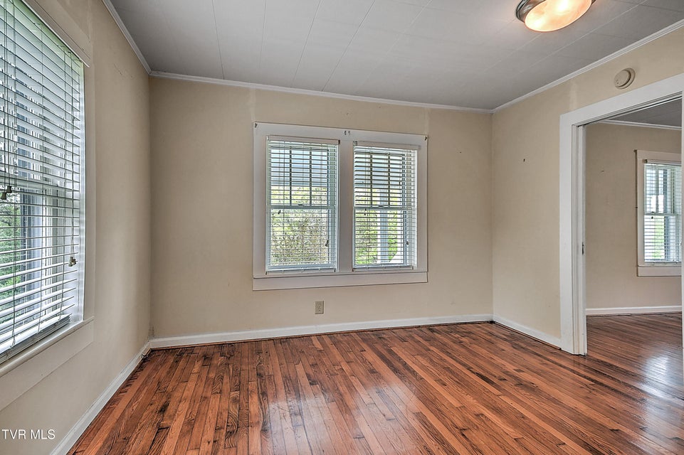 Photo #15: 1424 Bristol Caverns Highway