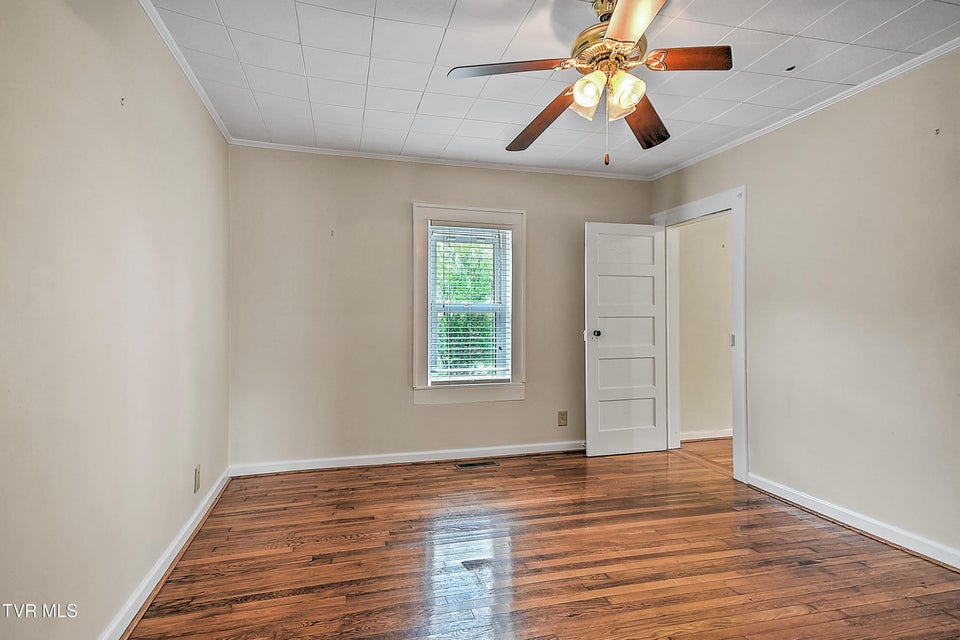 Photo #19: 1424 Bristol Caverns Highway