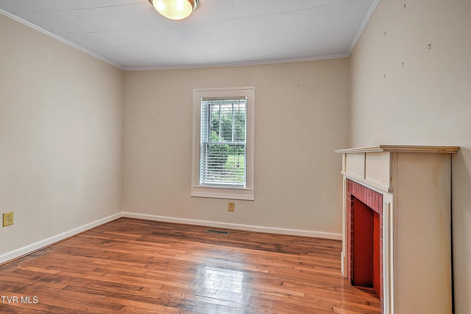 Photo #20: 1424 Bristol Caverns Highway