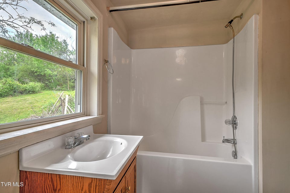 Photo #25: 1424 Bristol Caverns Highway