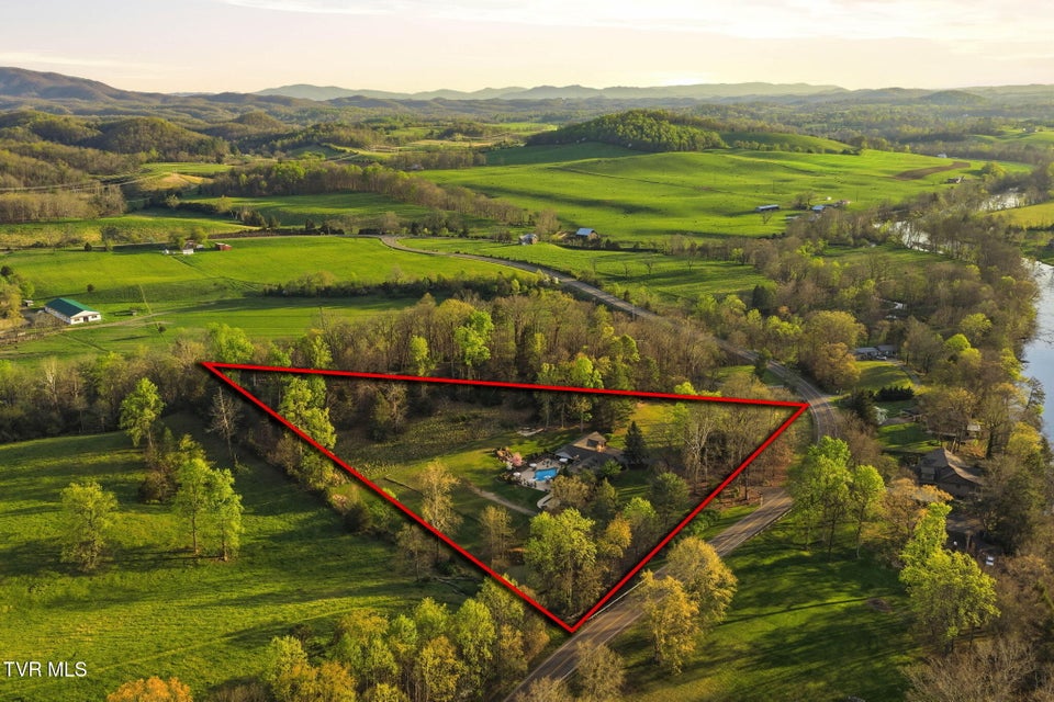 Photo #44: 4953 Weaver Pike