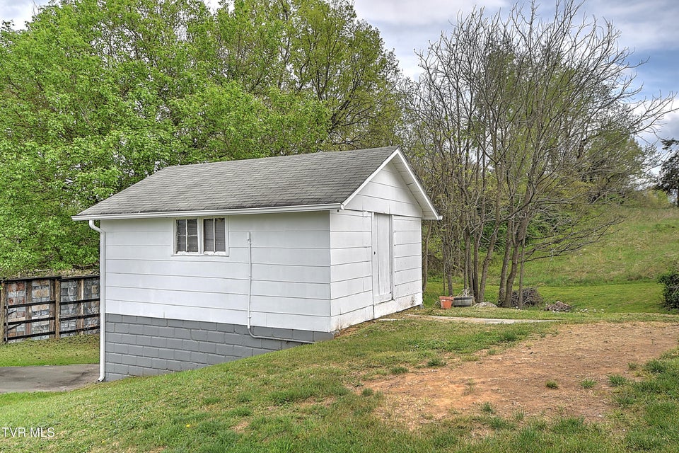 Photo #27: 1424 Bristol Caverns Highway