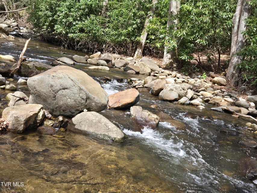 Photo #3: 326 Cove Creek Road