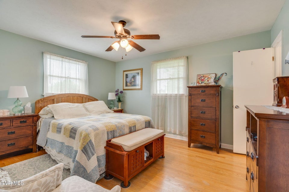 Photo #12: 521 Kilkenny Road