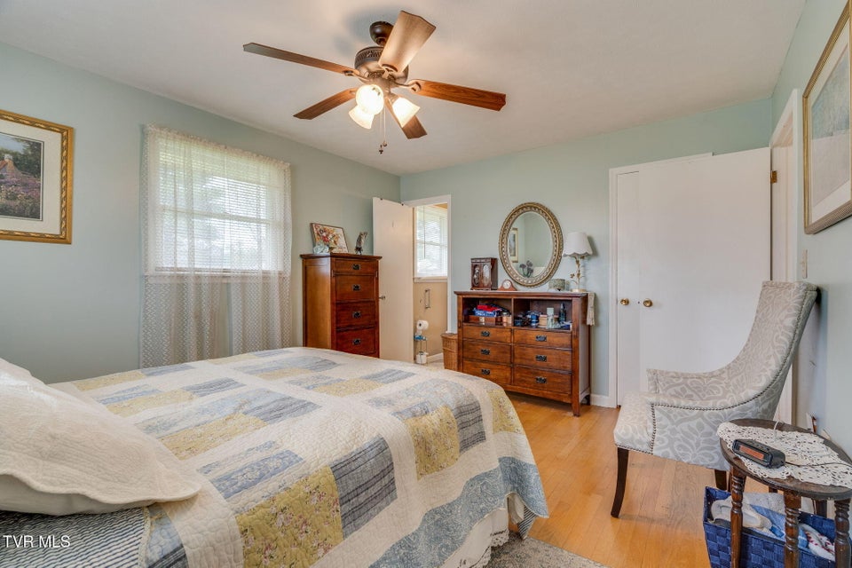 Photo #14: 521 Kilkenny Road