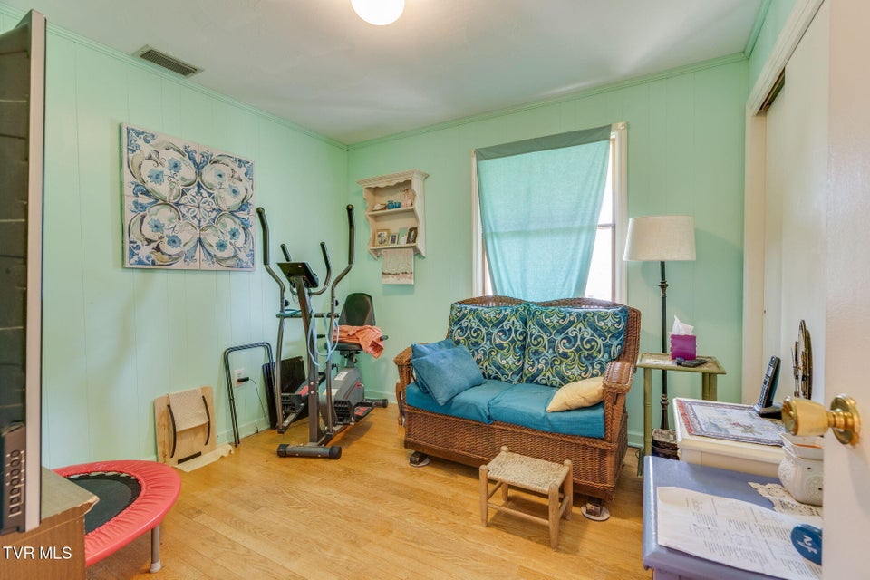 Photo #19: 521 Kilkenny Road