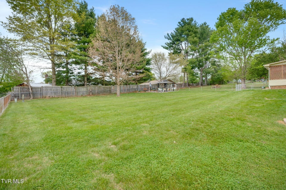 Photo #28: 521 Kilkenny Road