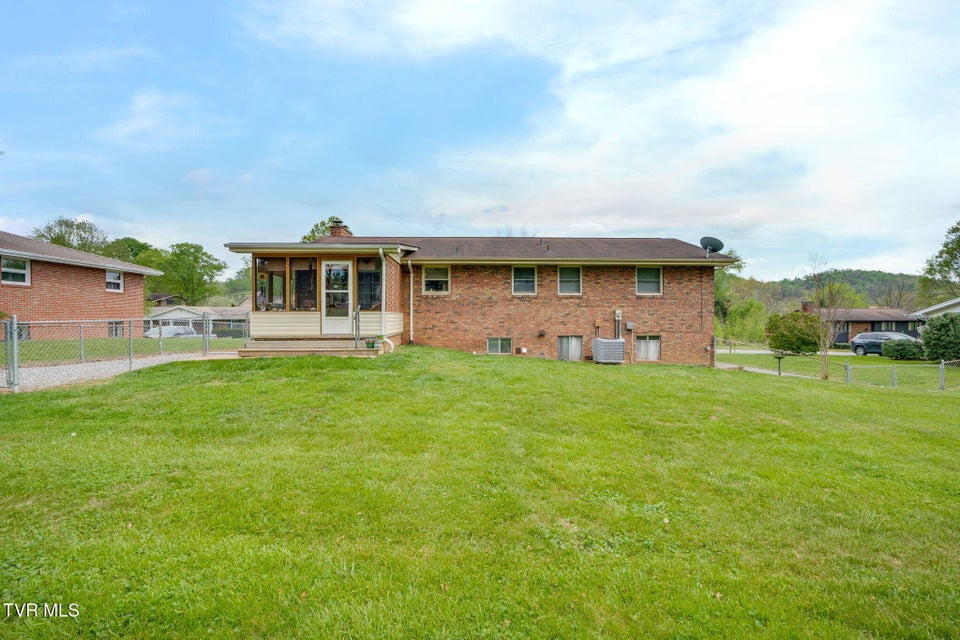 Photo #30: 521 Kilkenny Road