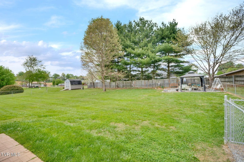 Photo #34: 521 Kilkenny Road