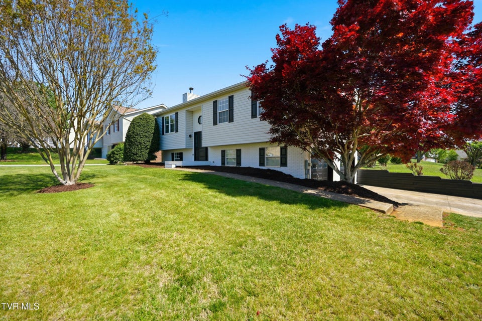 Photo #4: 200 Crystal Springs Circle