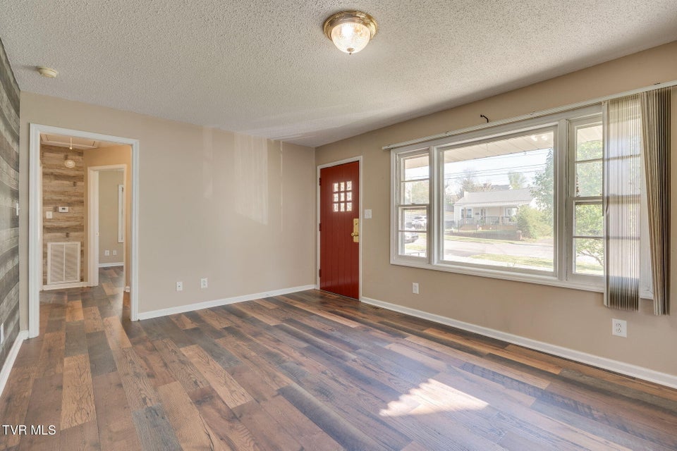 Photo #6: 111 E Street