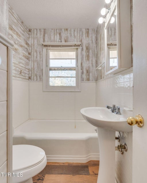 Photo #19: 111 E Street