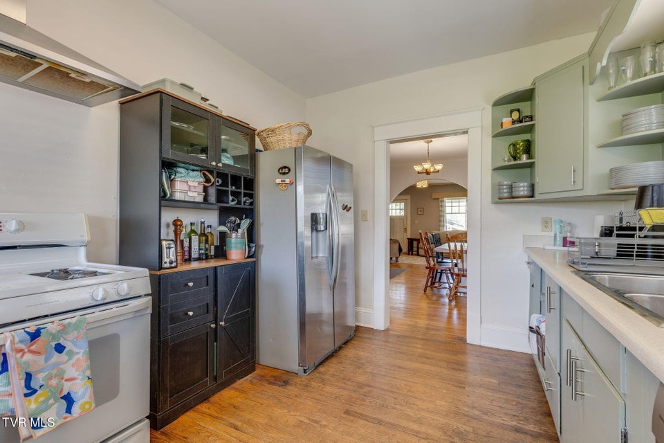 Photo #11: 302 Daytona Place