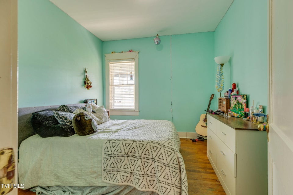 Photo #18: 302 Daytona Place