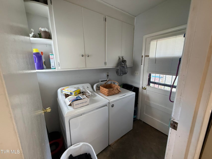 Photo #10: 709 Oakdale Road