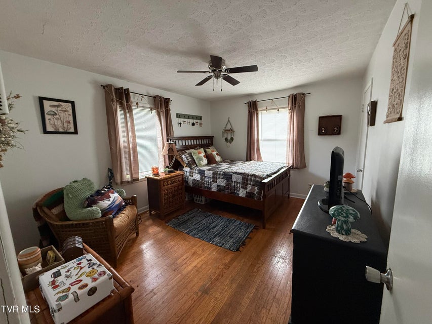 Photo #12: 709 Oakdale Road