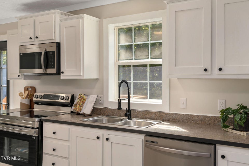 Photo #17: 110 Keller Road