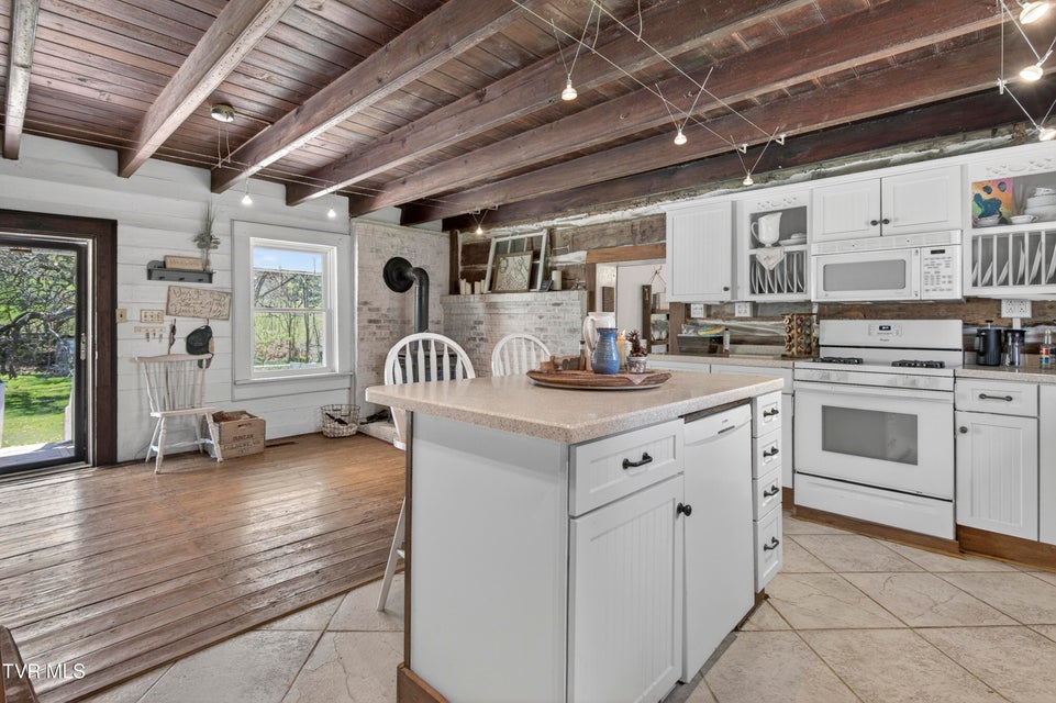 Photo #19: 20217 Shadowood Circle