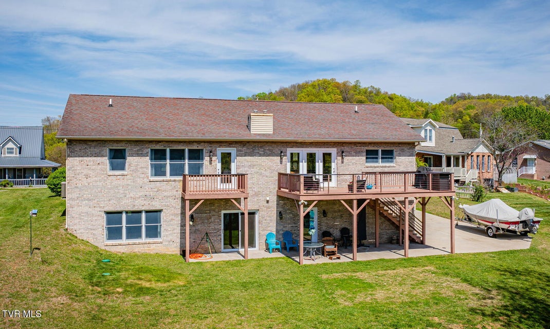 Photo #4: 127 West Lake Drive