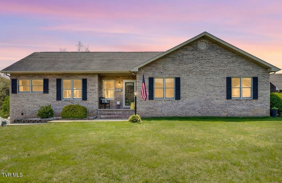 Photo #6: 127 West Lake Drive