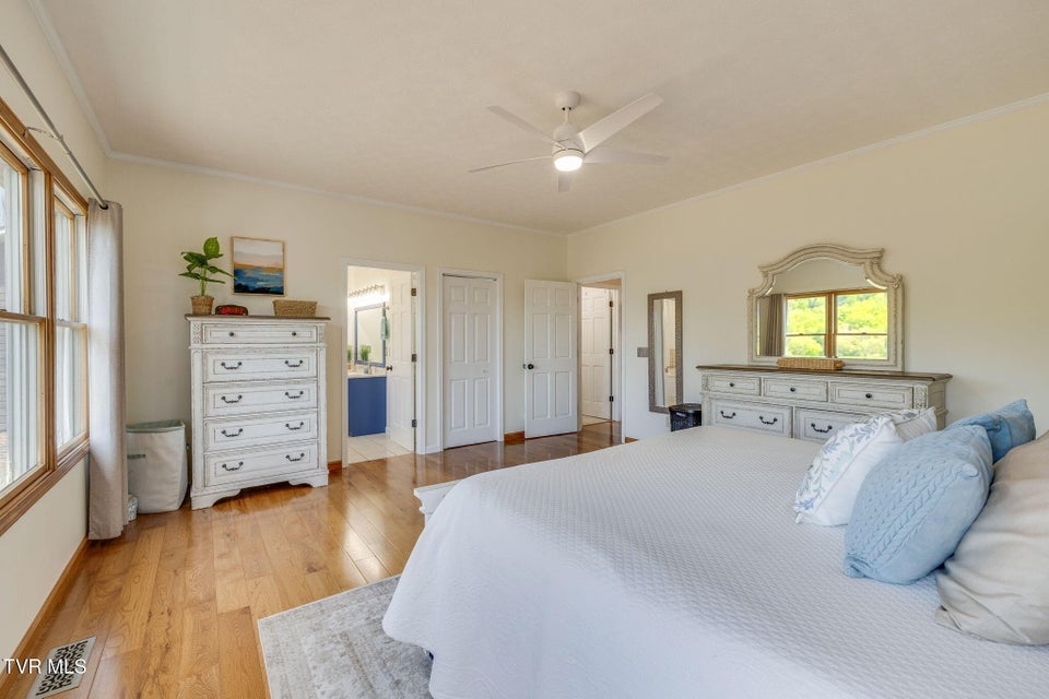 Photo #28: 127 West Lake Drive