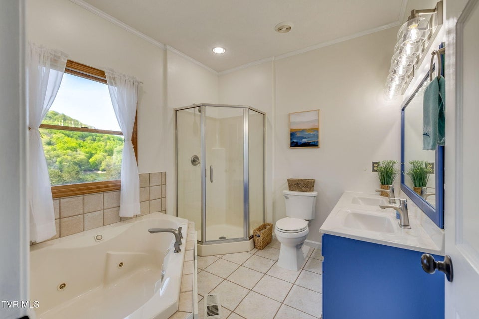 Photo #30: 127 West Lake Drive