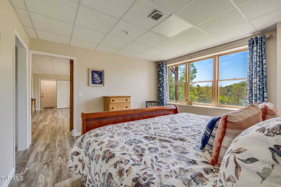 Photo #47: 127 West Lake Drive