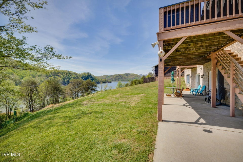 Photo #55: 127 West Lake Drive