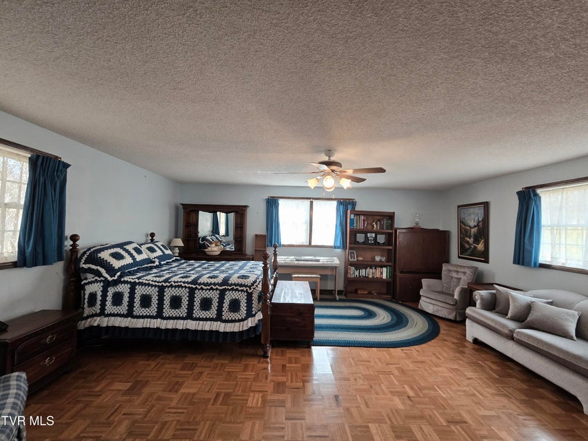 Photo #23: 326 Cove Creek Road