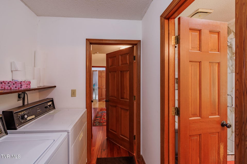 Photo #20: 185 Mcafee Bluff