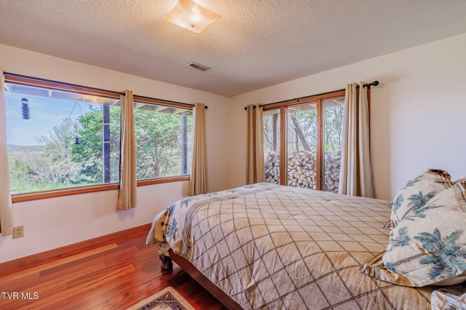 Photo #35: 185 Mcafee Bluff