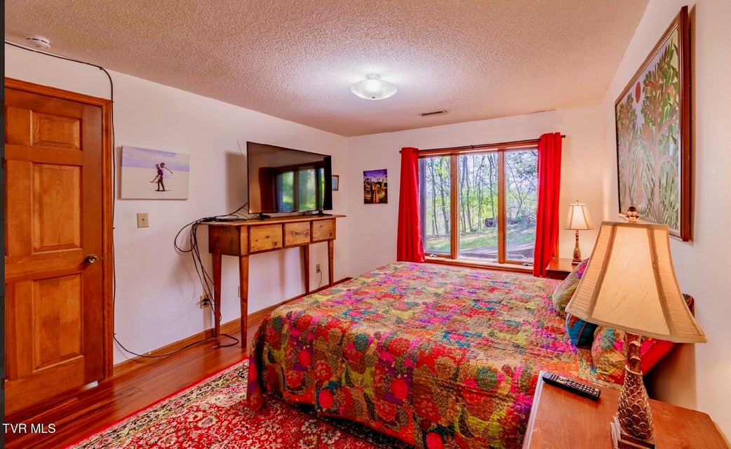 Photo #29: 185 Mcafee Bluff