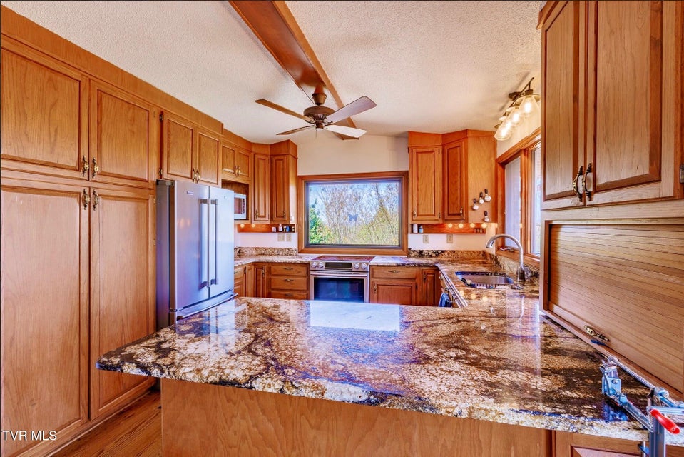 Photo #15: 185 Mcafee Bluff