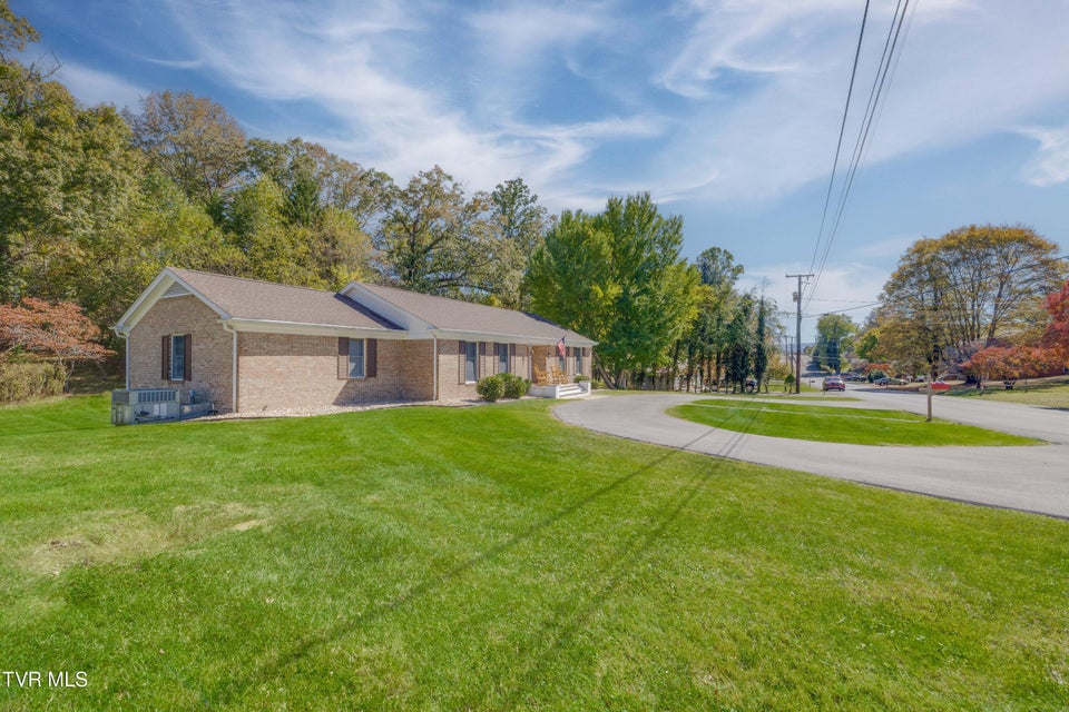 Photo #2: 460 Oak Hill Street