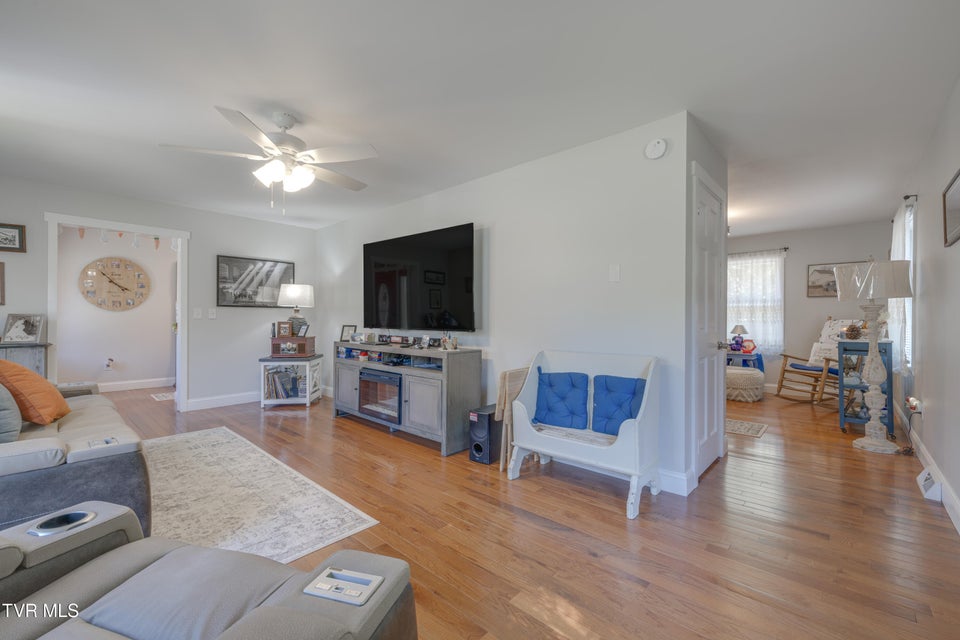 Photo #10: 460 Oak Hill Street